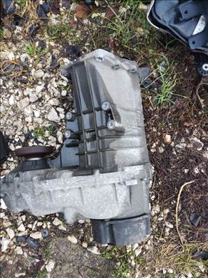 Audi Q7 (4L) 3.0 TDI quattro Osztomű 