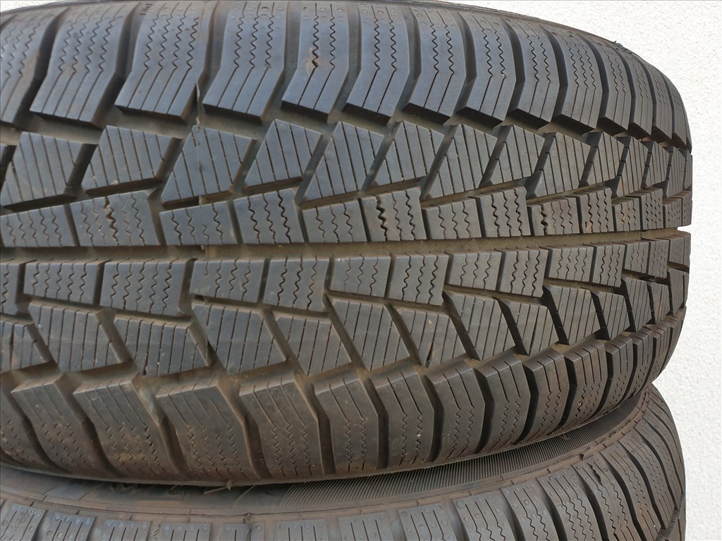  215/50 17 Viking WinTech 4. kép