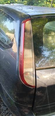 Ford Focus mk2 facelift kombi bal hátsó lámpa 