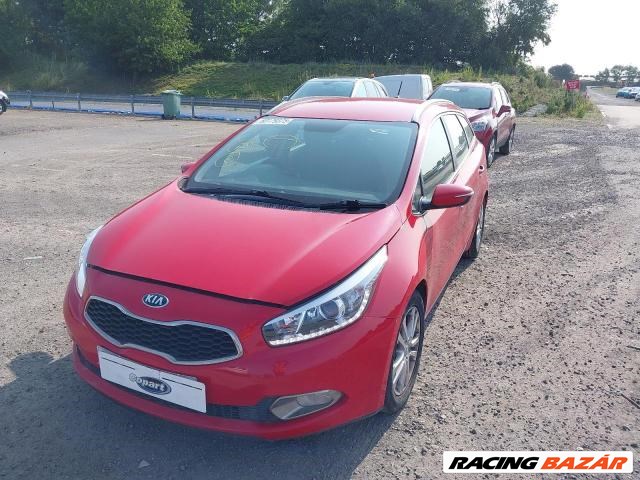 Kia Cee'd (JD) bontott alkatrészei 2. kép