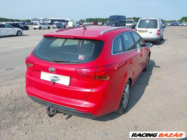 Kia Cee'd (JD) bontott alkatrészei 4. kép