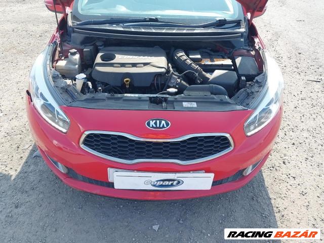 Kia Cee'd (JD) bontott alkatrészei 5. kép
