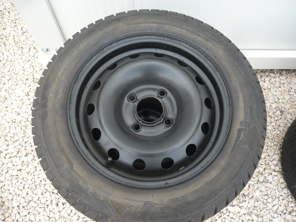 Peugeot Citroen felni téligumival  2. kép