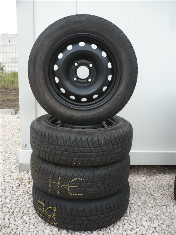 Peugeot Citroen felni téligumival  1. kép