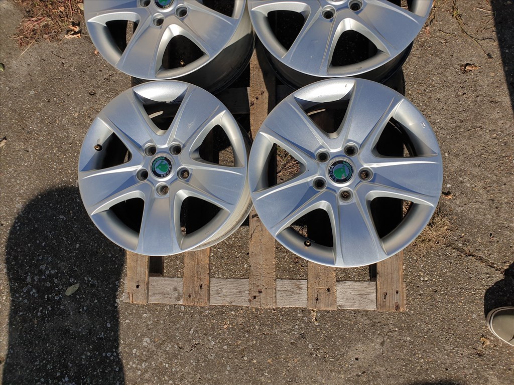 16" 5x112 Skoda Octavia II 2. kép