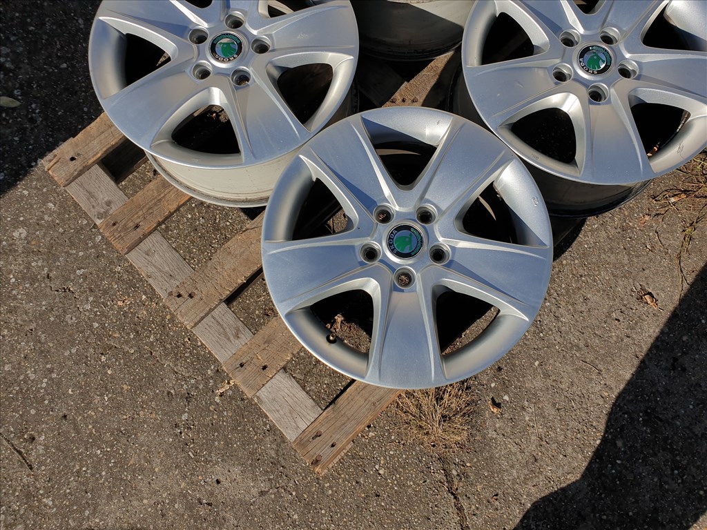 16" 5x112 Skoda Octavia II 4. kép