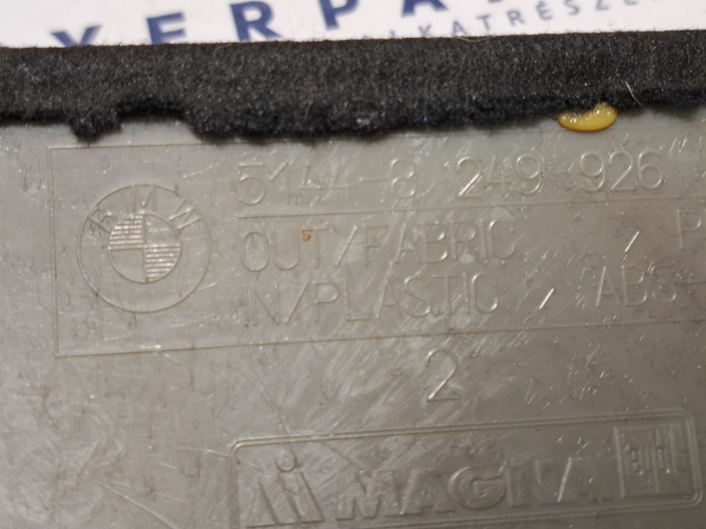 BMW E46 sedan fekete féklámpa pótféklámpa takaró tetõkárpit borítás - hibákkal  3. kép