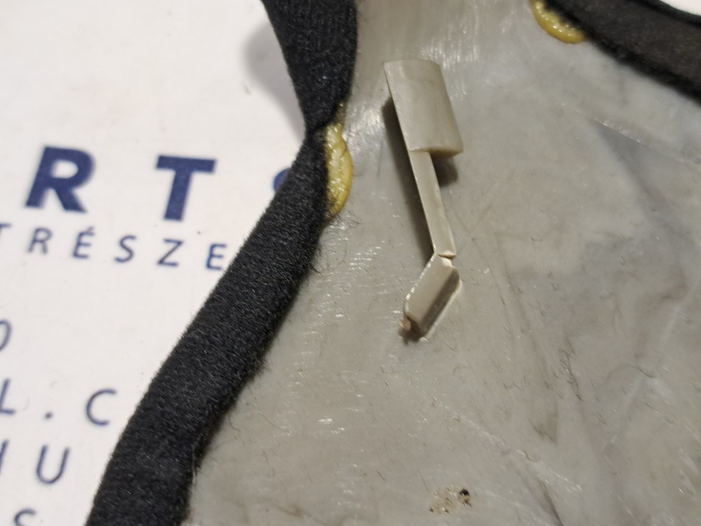 BMW E46 sedan fekete féklámpa pótféklámpa takaró tetõkárpit borítás - hibákkal  5. kép