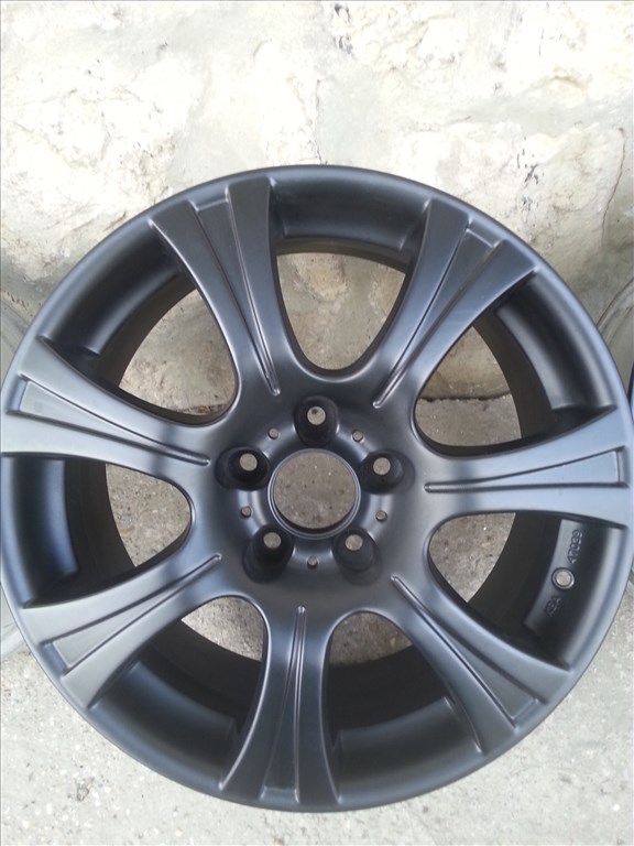 5x120 8,5Jx18 ET45 RC újszerű alufelni  4. kép