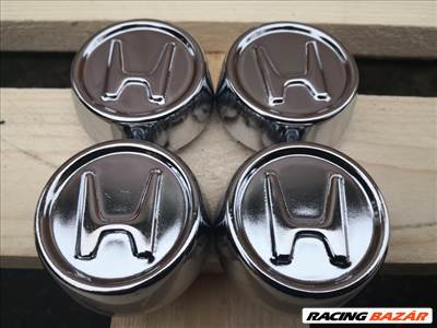 Honda gyári , kromos , felni közép