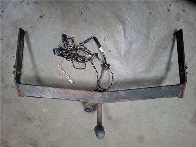 Volkswagen Golf IV 5A fix vonóhorog (25839)