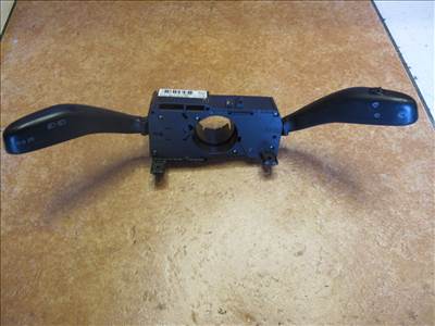 Polo IV,Transporter T5,Ibiza III,Cordoba II bajuszkapcsoló kormánykapcsoló 