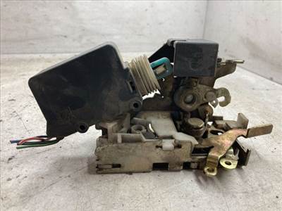 MERCEDES-BENZ SPRINTER Bal első Ajtózár