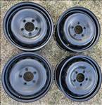 Renault Master, Nissan nv 400, Opel Movano
16-os lemez felnik, + dísztárcsák 