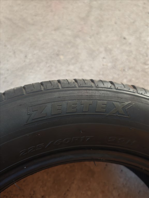  225/6017" újszerű Zeetex nyári gumi gumi 4. kép