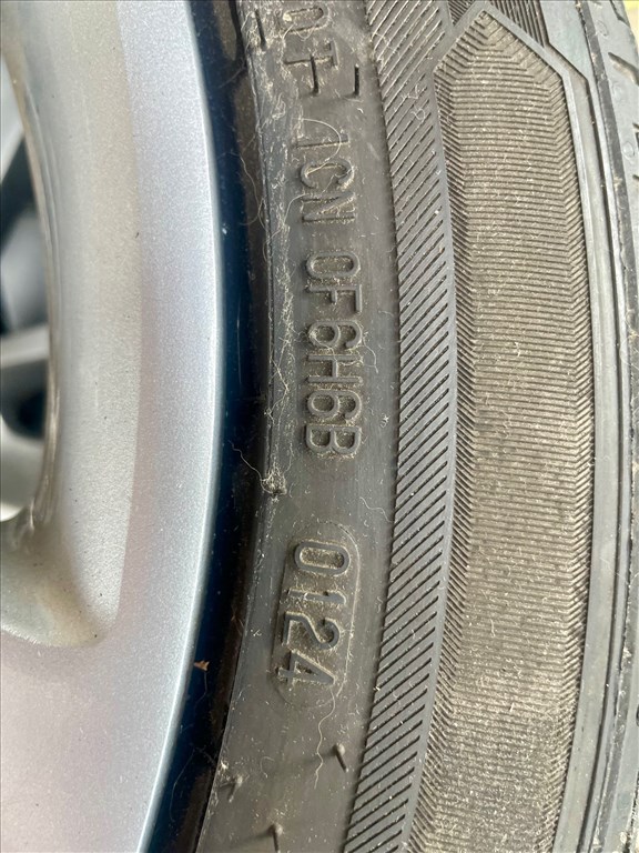  235/45 R18 Y XL  Barum BRAVURIS 5 újszerű nyári gumi DOT 0124 7. kép