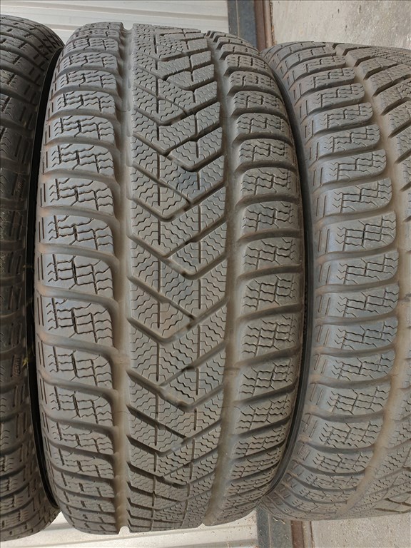  225/45 17 Pirelli Sottozero3 5. kép