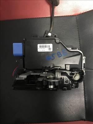 Volkswagen Golf V bal első zár 3d1837015ap