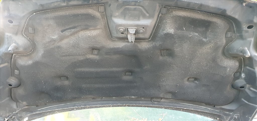 Ford Focus mk2 facelift géptető szigetelés  1. kép