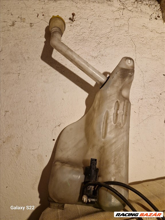 Renault Mégane III ablakmosó folyadék tartály  1. kép