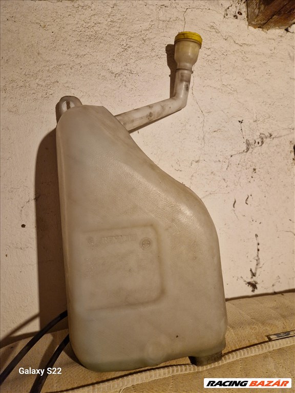 Renault Mégane III ablakmosó folyadék tartály  3. kép