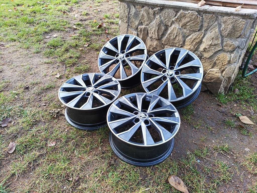  5x100 lyukosztású 7J 16" újszerű Skoda (gyári felni) alufelni 3. kép