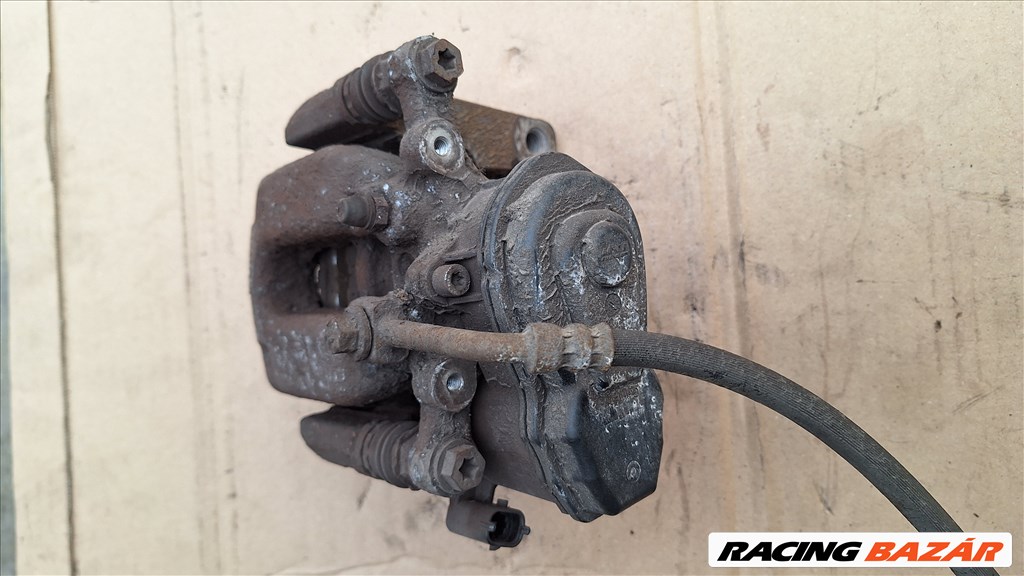 Opel Astra K elektromos hátsó féknyereg 9. kép