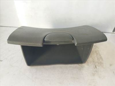 TOYOTA YARIS Kesztyűtartó