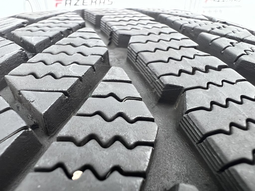 205/65 R15 Semperit Master Grip 2 téli gumi 6,5mm 4. kép