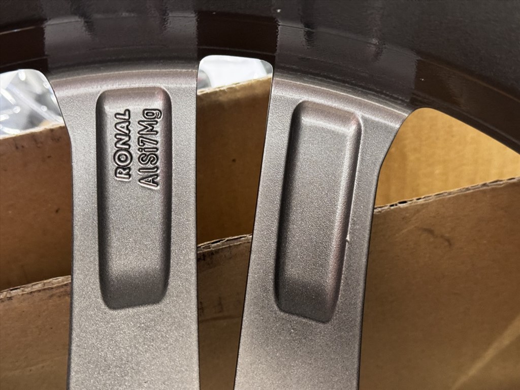 R18 Original Volkswagen 8J ET40 - 3G8 601 025N / 3G8601025N 1db alufelni felni 5. kép