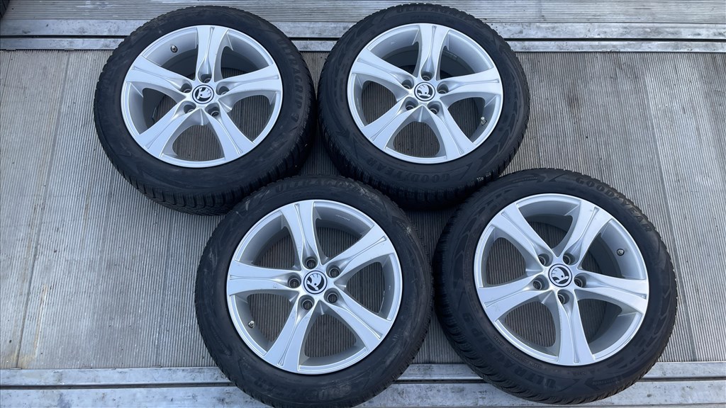  Újszerű Autec 5X112 16 colos alufelnik KBA46388 205/55R16 Goodyear téli gumi gumi  1. kép