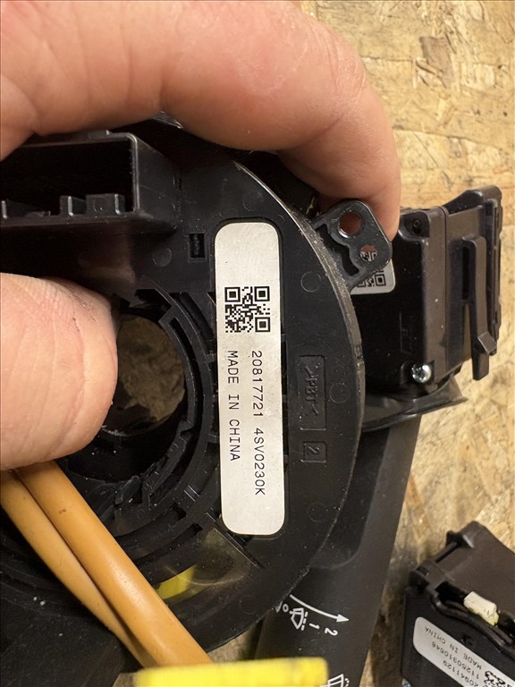 Opel Insignia A légzsák átvezető  2. kép