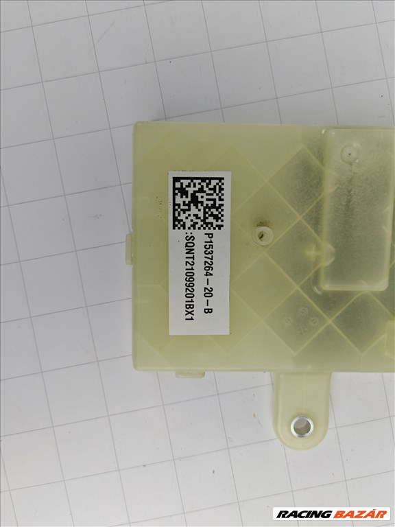 Tesla Model 3 vezérlő egység (ECU) p153726420b 3. kép