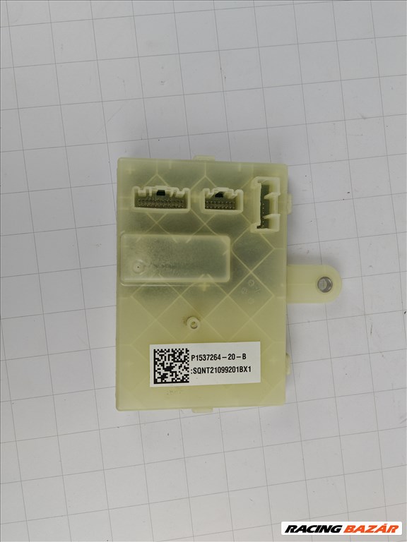 Tesla Model 3 vezérlő egység (ECU) p153726420b 4. kép