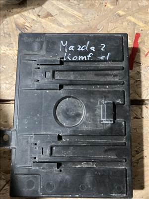 Mazda 2 komfort elektronika PF76-67560-E