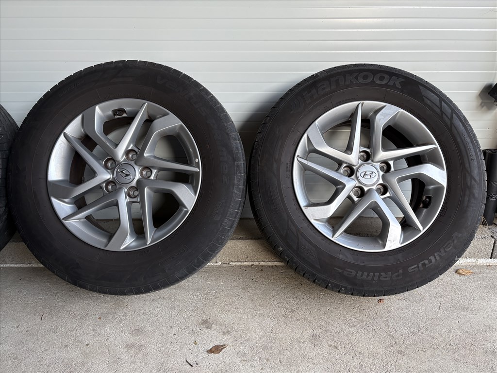 Hyundai 5x114.3 16" alufelnik nyári gumikkal olcsón 3. kép