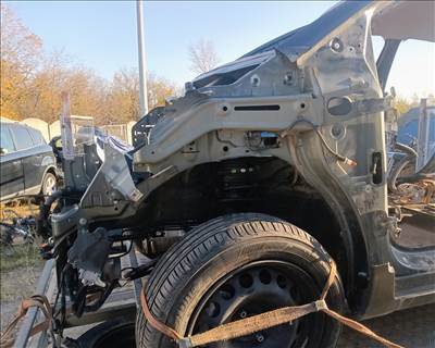 Opel Crossland bal első karosszéria negyed 