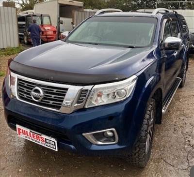 Nissan Navara (D23) padlókárpit 