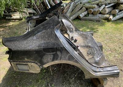 Skoda Octavia III 5E hátsó sárvédő, hátfal, karosszéria negyed 