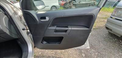 Ford Fusion facelift jobb első ajtókárpit 