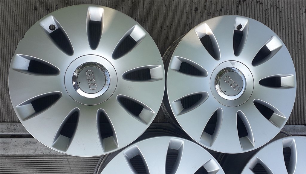 Audi 16 16" gyári alufelnik 5x112 4F0601025N 2. kép