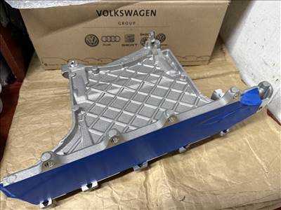 Audi Vw Seat Skoda 1.6TDI intercooler  04l129711d 04l129711ab