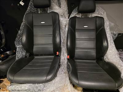 Mercedes CLS-osztály W218 Cls 218 63 amg eredeti fekete belso