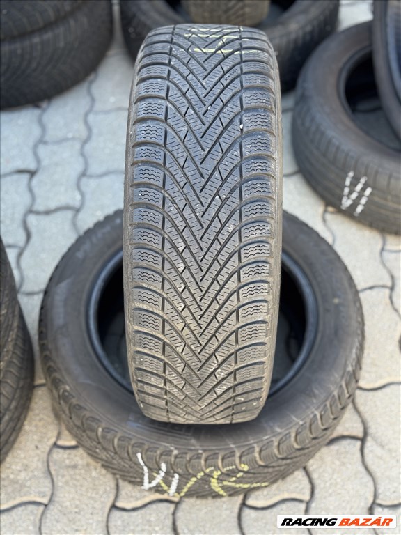 205/55 R16 Pirelli Cinturato Winter 91H | 5mm l 2db l DOT3717 1. kép
