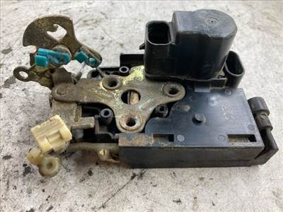 DAEWOO NUBIRA Bal első Ajtózár