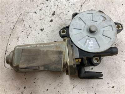 VOLVO V40 Jobb első Ablakemelő Motor