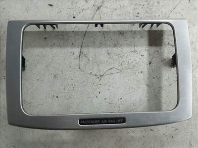 VW PASSAT B6 Rádió / CD Keret