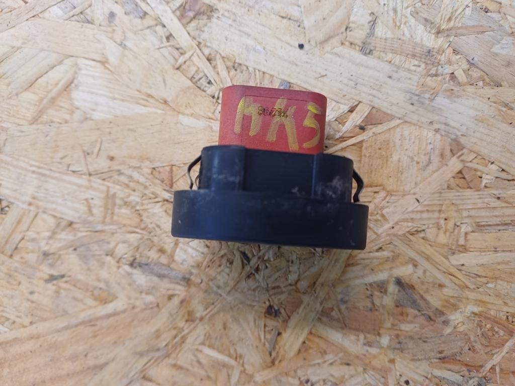 Ford Fiesta Mk5 (2001-2008) Jobb Első Ajtó Ablakemelő Kapcsoló  3. kép