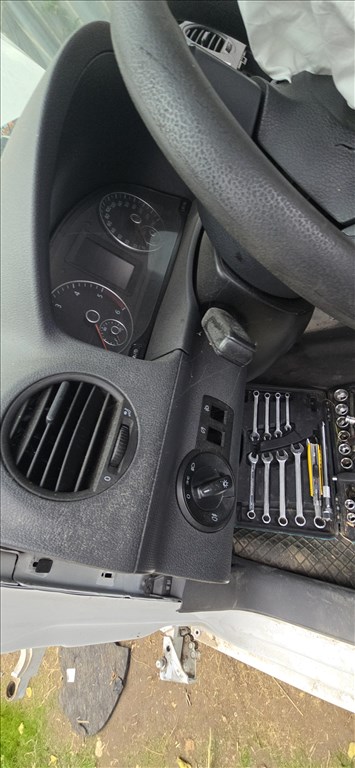 Volkswagen Caddy III bontott alkatrészei 1.6tdi CAY 4. kép