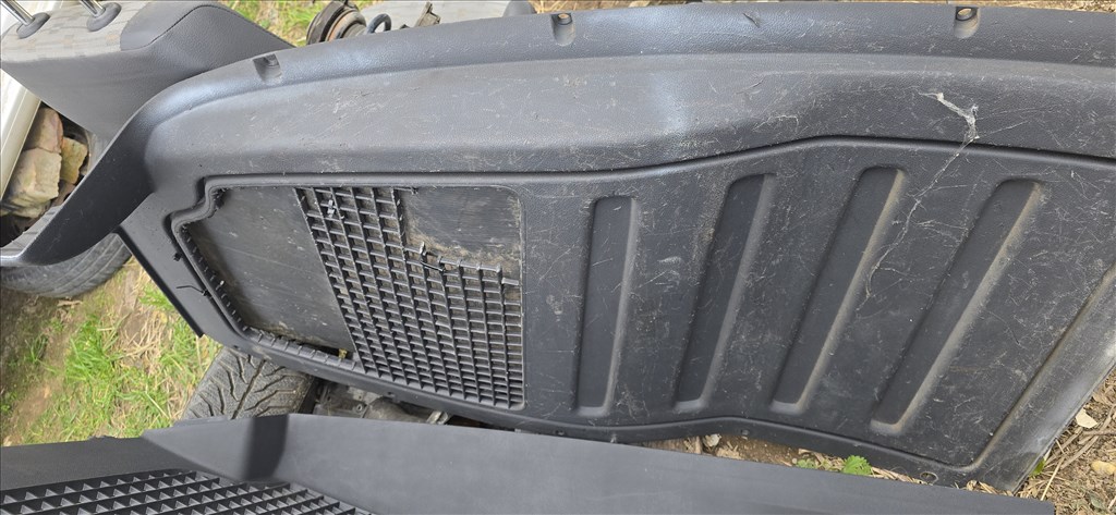 Volkswagen Caddy III bontott alkatrészei 1.6tdi CAY 14. kép